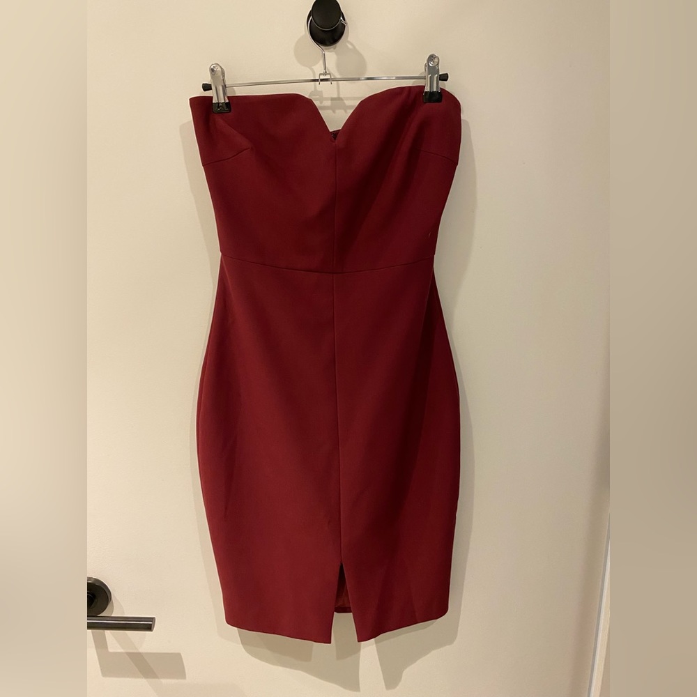 Elizabeth & James Burgundy Naveen Strapless Bodycon Dress